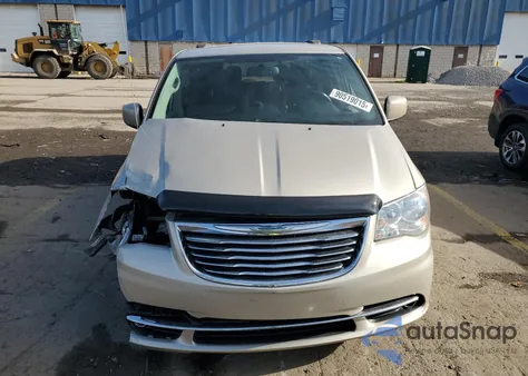 2015 Chrysler Town & Country Touring from USA, damaged, VIN 2C4RC1BG1FR626394